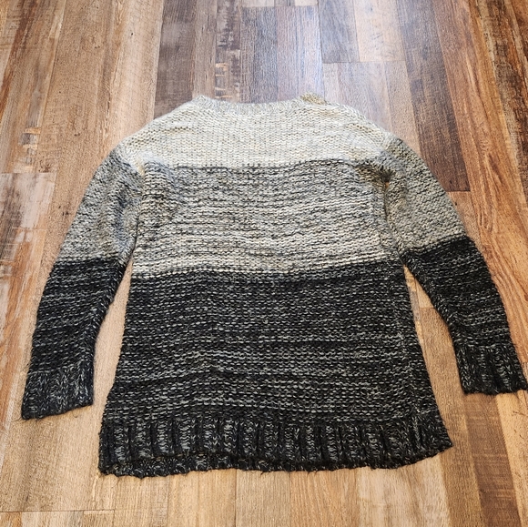Xhilaration Sweater - Picture 2 of 3